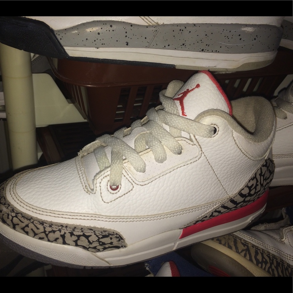 International. Jordan 3s.   Size. 3Y.